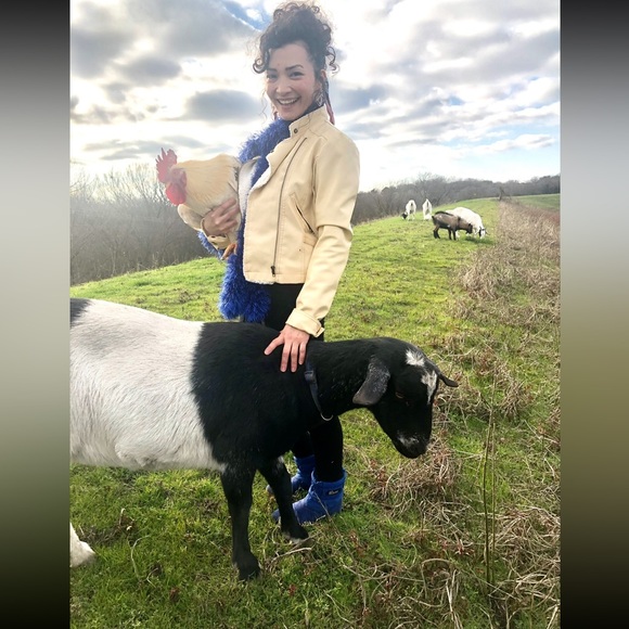 💎💎💎 SHARE SHOW Please LIKE❤️ to be notified when I am live!🌊🌊 - Picture 5 of 14